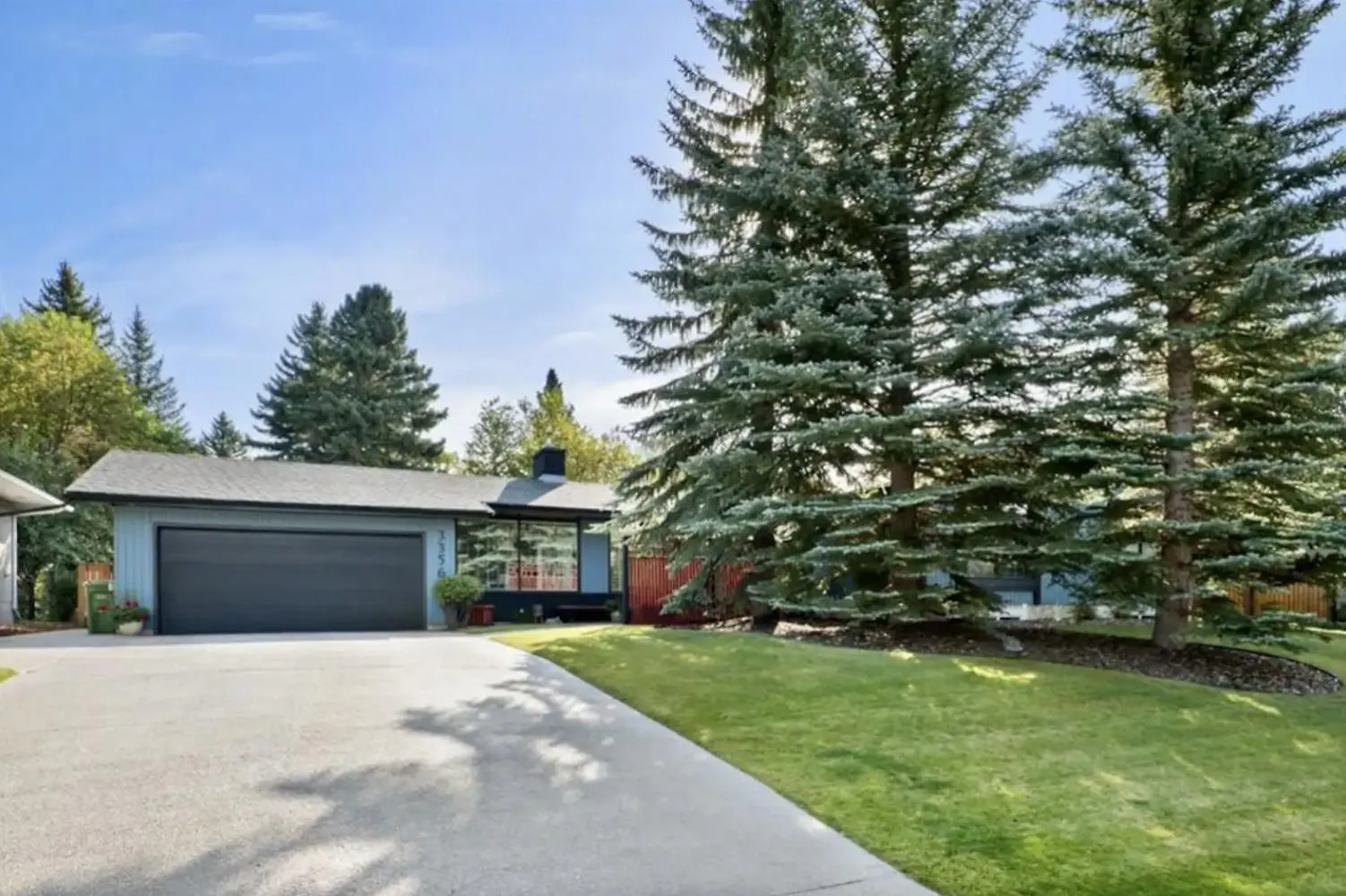 Bowmont Park Luxury Retreat Villa Calgary Canada